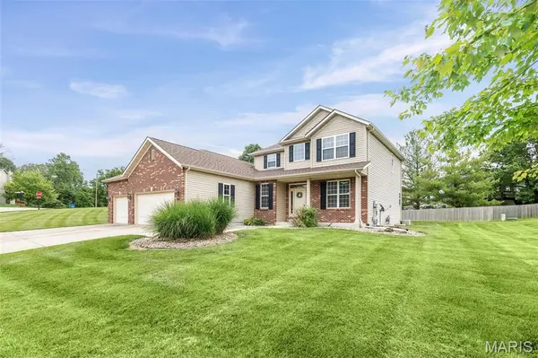 2002 Butler BLVD, Edwardsville, IL 62025