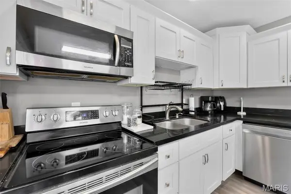 127 Heeb ST, Chaffee, MO 63740