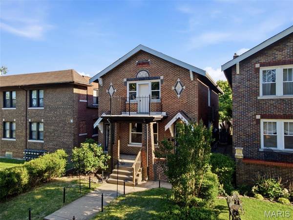 5006 Tholozan AVE, St Louis, MO 63109