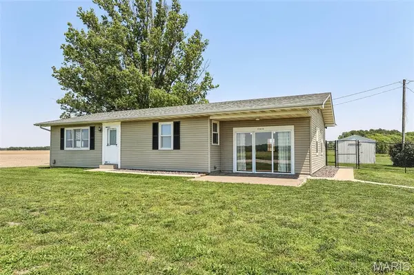 13426 Stolletown RD, Breese, IL 62230