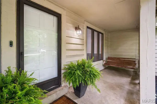 1910 Berthoud Pass CT, Wildwood, MO 63011