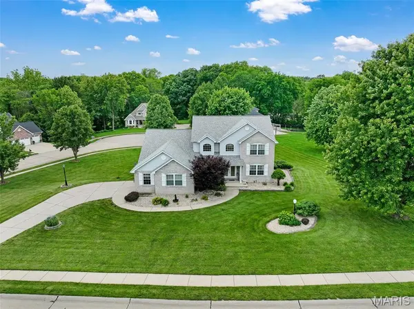 104 Oakland DR, Troy, IL 62294