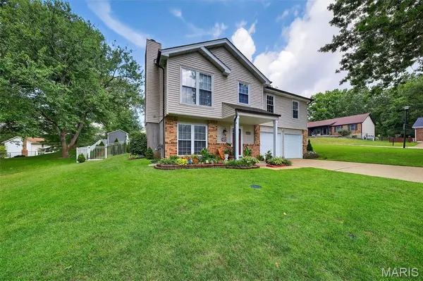 7101 Coram DR, St Louis, MO 63129