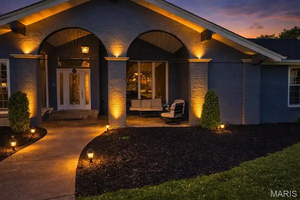 15875 Kettington RD, Chesterfield, MO 63017