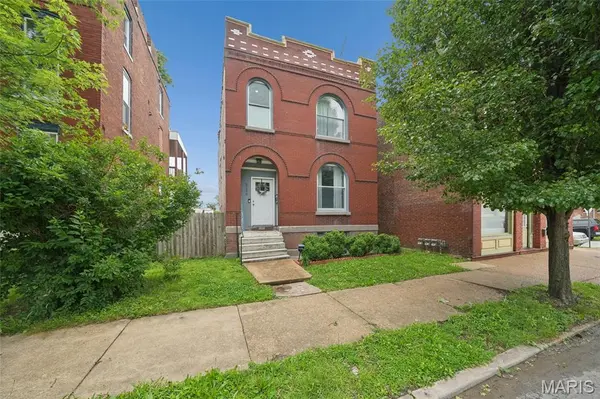 3136 Nebraska AVE, St Louis, MO 63118