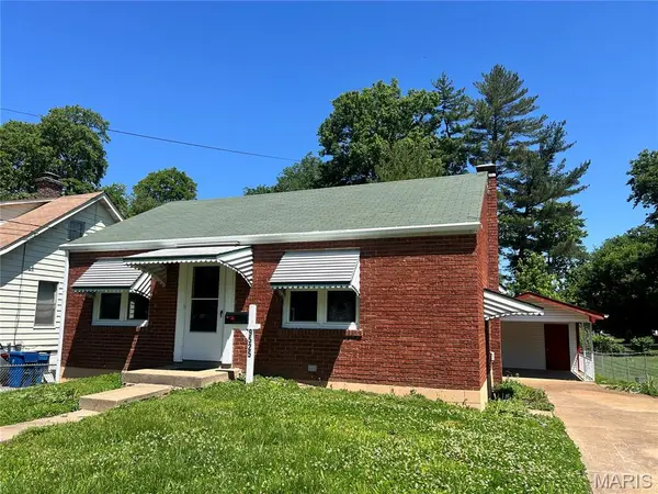9525 Marlowe AVE, Overland, MO 63114