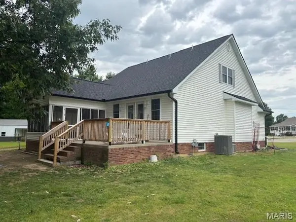 402 Osage Dr, Advance, MO 63730