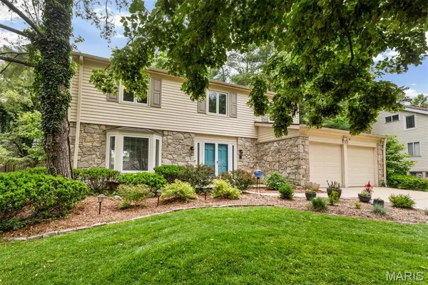 1478 Cherry Creek LN, Manchester, MO 63021