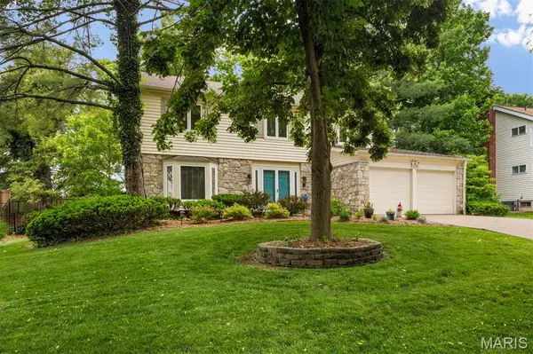 1478 Cherry Creek LN, Manchester, MO 63021