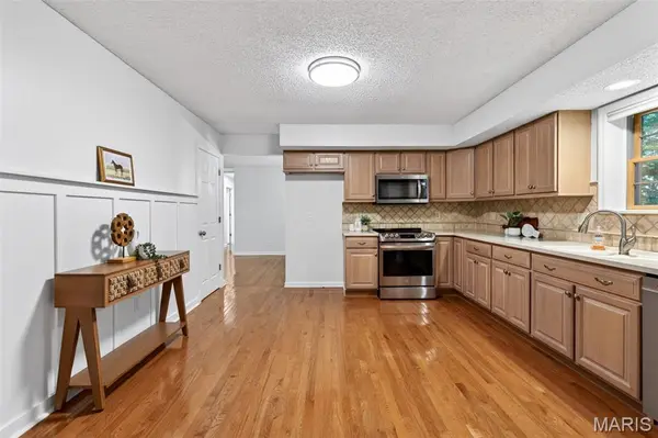 5919 Lafayette DR, Weldon Spring, MO 63304