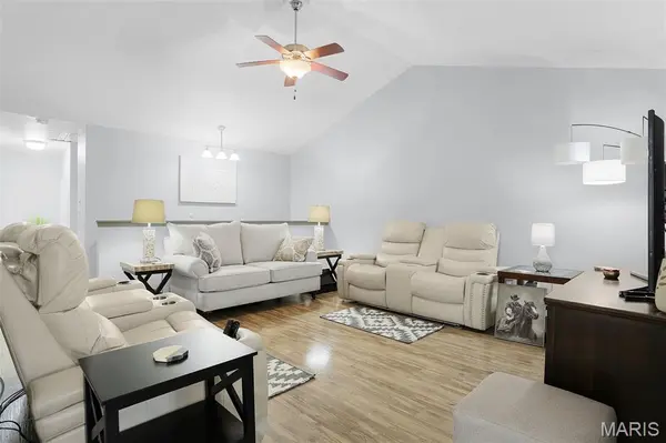 1659 Vine School RD, Herculaneum, MO 63048