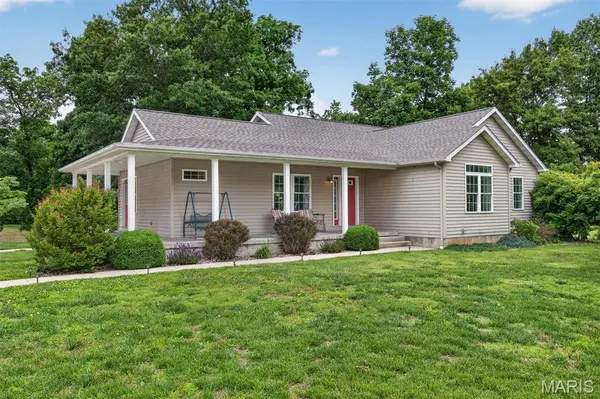 588 Deerfield RD, Walnut Hill, IL 62893