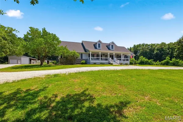 406 Ravenwood DR, Troy, MO 63379