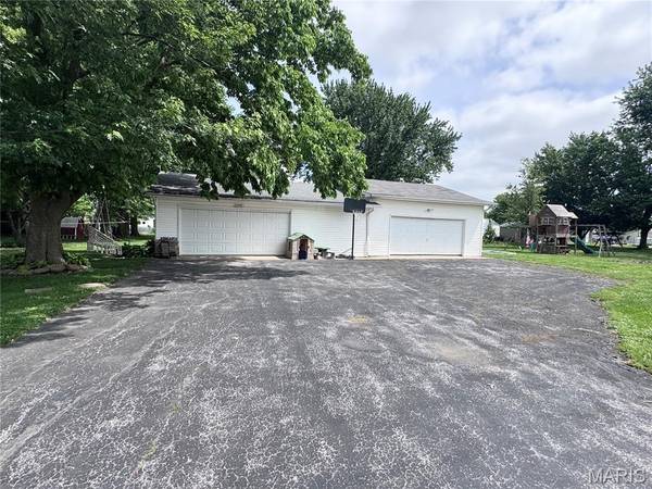 311 W Osterhout, Center, MO 63436