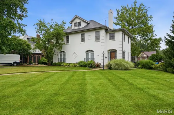 7249 Maryland AVE, University City, MO 63130