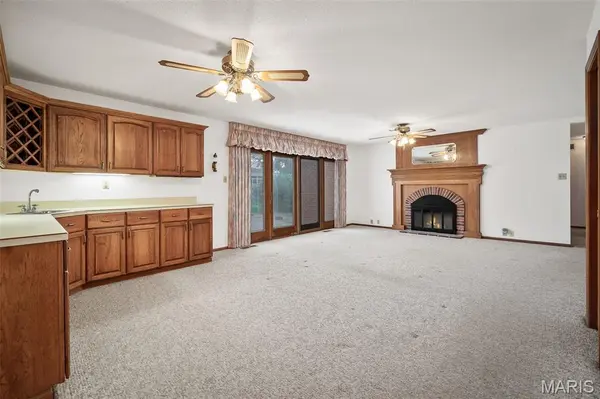 11700 Bayfield LN, St Louis, MO 63128