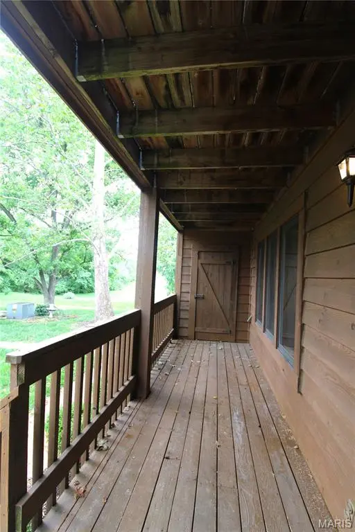 15022 Baxter Village DR, Chesterfield, MO 63017