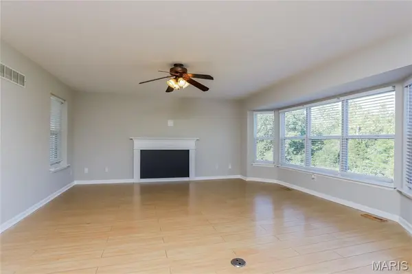 519 Great Oaks Meadow DR, Wentzville, MO 63385