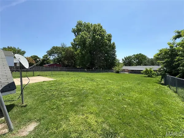 736 W 5th ST, Washington, MO 63090
