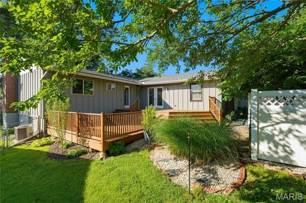2005 Cleopatra DR, Fenton, MO 63026