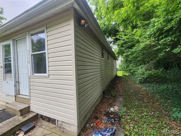 2938 Athens AVE, St Louis, MO 63121