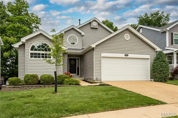 325 Valparaiso CT, Valley Park, MO 63088