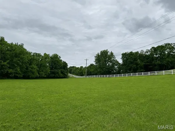 3 Hanna Ridge TRL, Elsberry, MO 63343