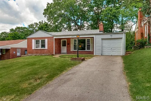 2825 Gainsboro CT, Bel-nor, MO 63121