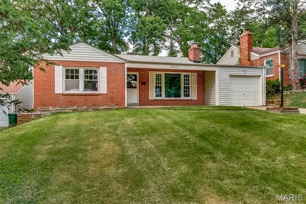 2825 Gainsboro CT, Bel-nor, MO 63121