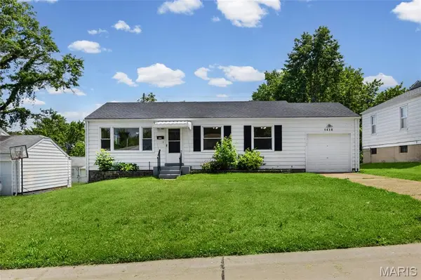 1410 Akron DR, Bellefontaine Nghbrs, MO 63137