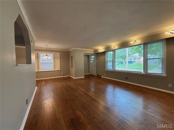 3649 E Edgar AVE, Bel Ridge, MO 63121