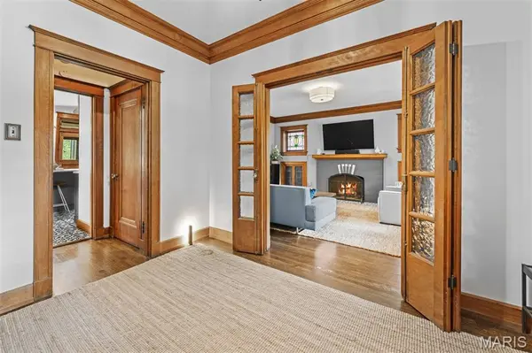 3661 Utah PL, St Louis, MO 63116