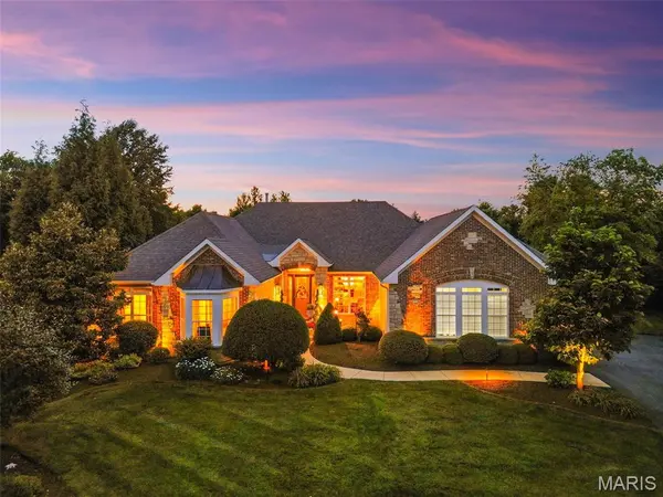 1880 Spring Mill CRK #CONTRACT HAS A KICK OUT, St Charles, MO 63303