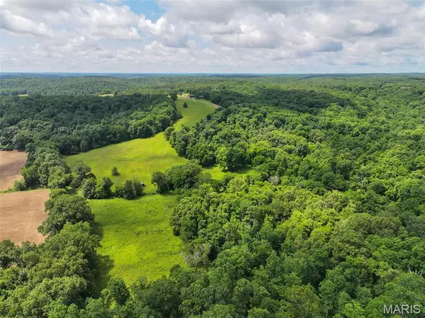 938 County Road 394, Whitewater, MO 63785