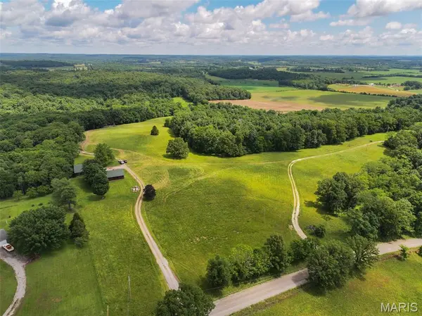 938 County Road 394, Whitewater, MO 63785