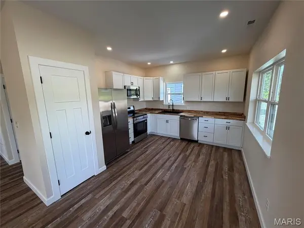 11490 Highway 24, Madison, MO 65263