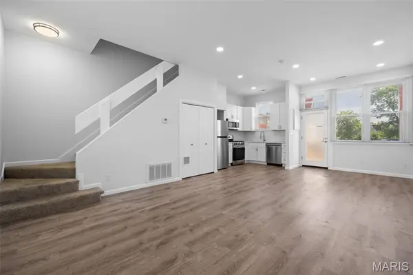 1111 Biddle ST, St Louis, MO 63106