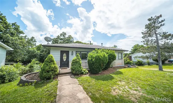 163 Lakeview DR, Camdenton, MO 65020