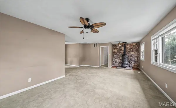 163 Lakeview DR, Camdenton, MO 65020