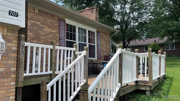 707 Moore ST, Dexter, MO 63841