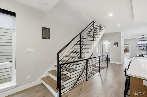 4328 Vista AVE, St Louis, MO 63110