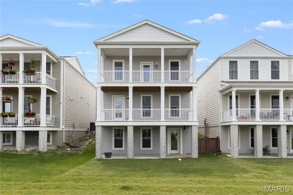 1108 Dyess WAY, St Charles, MO 63301