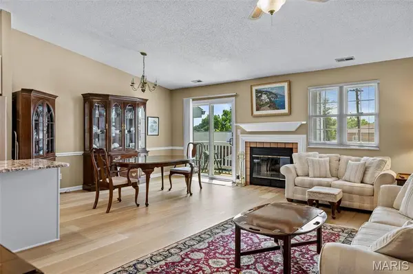 1442 High School Drive, Brentwood, MO 63144