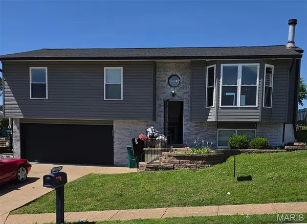 3053 Shelley Lynn DR, Arnold, MO 63010
