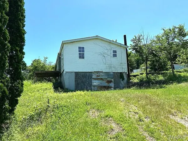 571 Hannah LN, Bloomsdale, MO 63627
