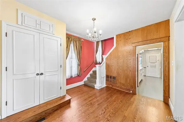 112 N Harrison AVE, Kirkwood, MO 63122