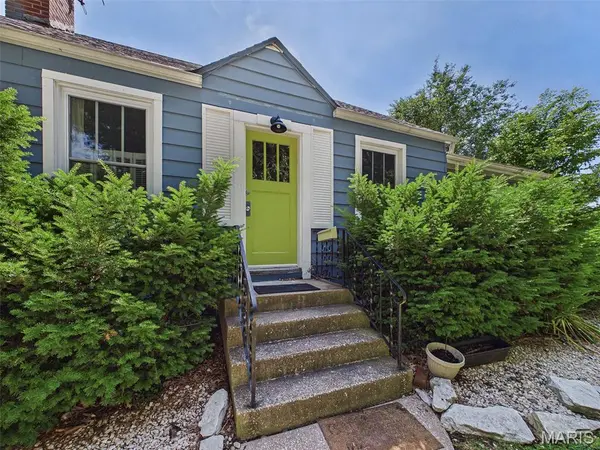 116 N Myrtle ST, Edwardsville, IL 62025