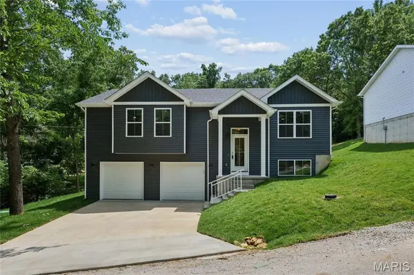 2942 Marathon DR, De Soto, MO 63020