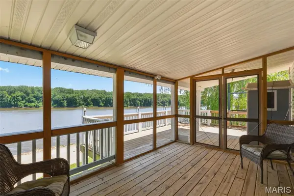 39070 Pike 202, Annada, MO 63330