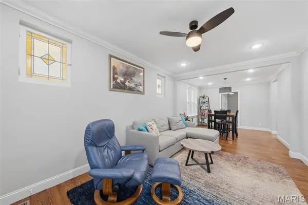 4053 Potomac ST, St Louis, MO 63116